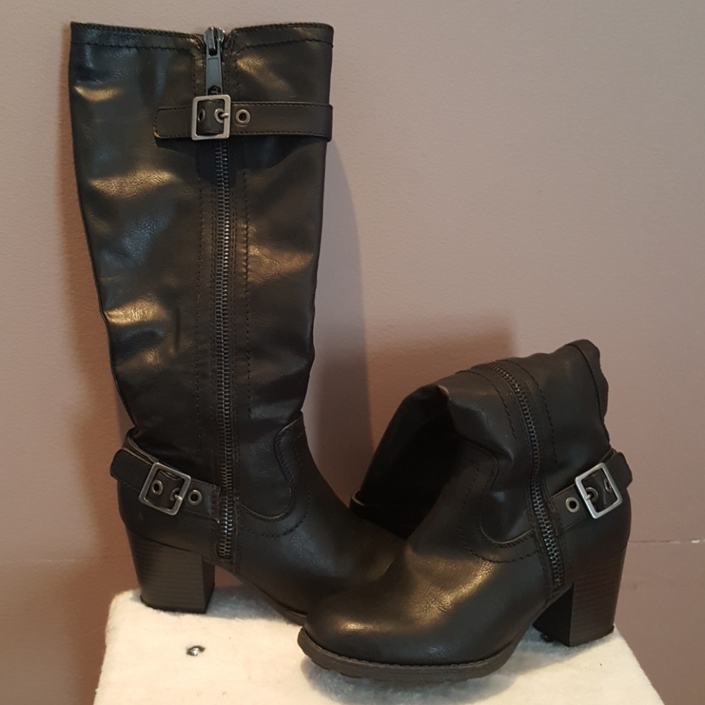 White Mountain Knee high faux leather boots